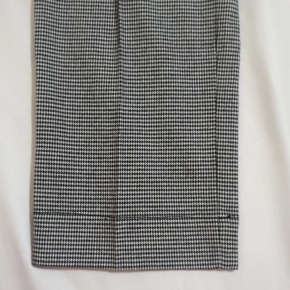 LOFT Marisa Houndstooth Crop Pants, Color Black/White Size 6 - Picture 5 of 14